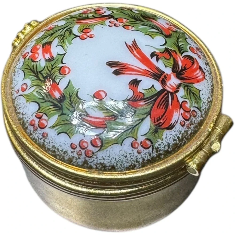 L'Artoria Limoges France Trinket Box Christmas Holly Wreath Bow Gold Tone Hinged